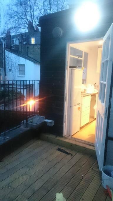 Central London Flat. Georgian Terrace. Bright. מראה חיצוני תמונה